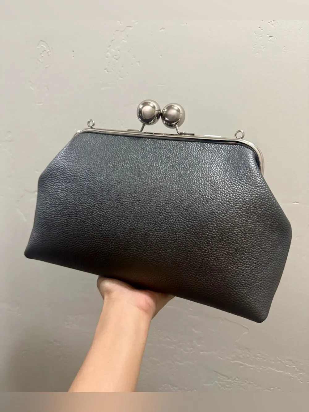 Gray Togo Cowhide Calfskin Handmade Retro Style Kisslock Frame Bag, Large Size